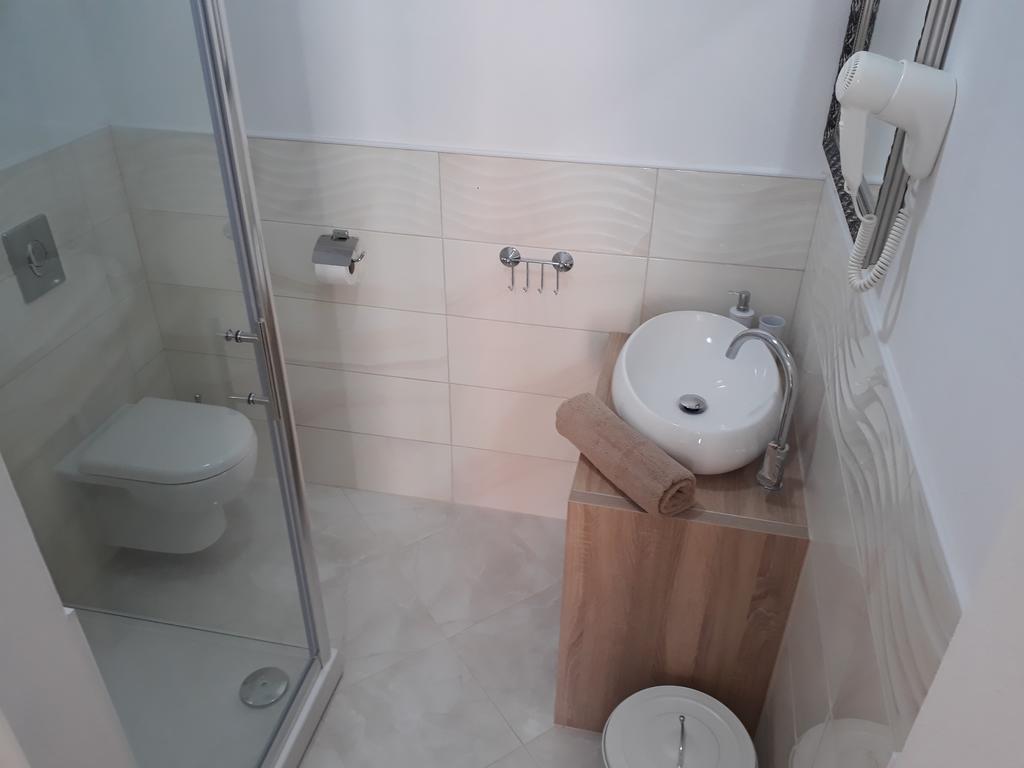 Apartments Jo 塞尼 外观 照片